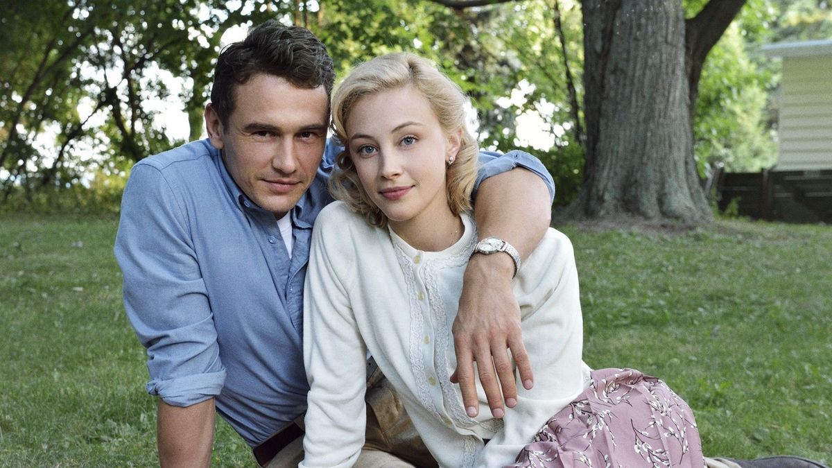 Jake Epping (James Franco) and Sadie Dunhill (Sarah Gadon) - love across time in 11.22.63 (2016)