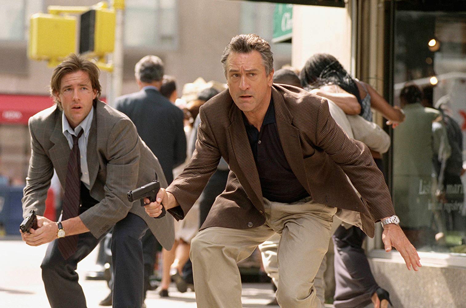 (l to r) Edward Burns and Robert De Niro teamed up to solve a crime in 15 Minutes (2001)