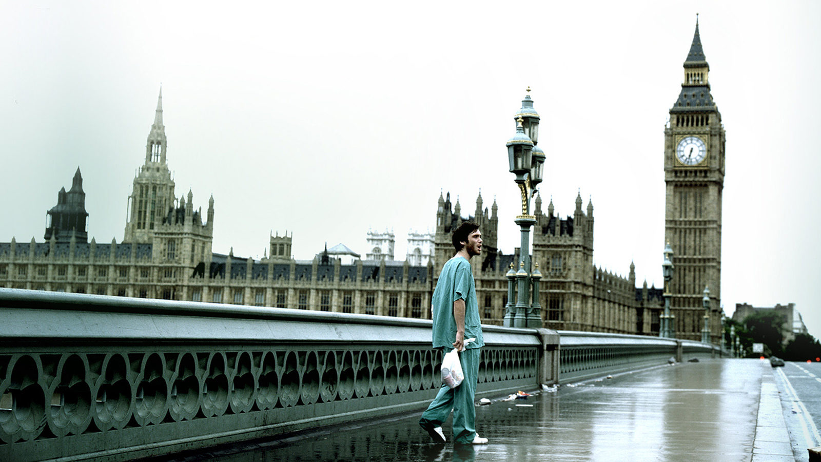 Cillian Murphy in abandoned London in 28 Days Later (2002)