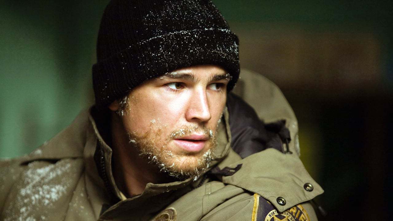 Josh Hartnett as Sheriff Eben Oleson in 30 Days of Night (2007)