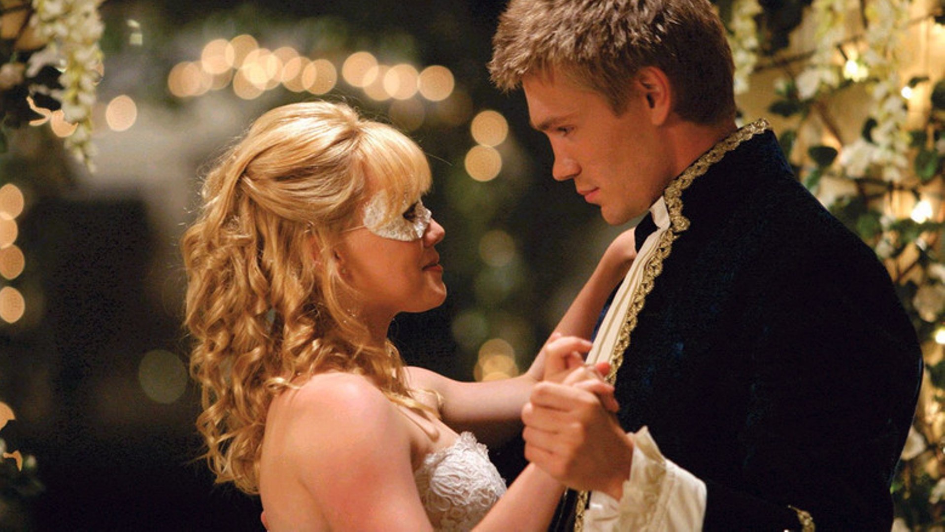 Hillary Duff finally makes it to the ball to dance with Chad Michael Murray in A Cinderella Story (2004)