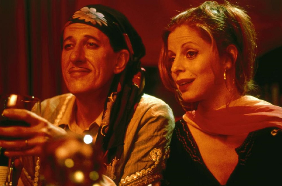 Hosts Geoffrey Rush and Heather Mitchell in A Little Bit of Soul (1997)