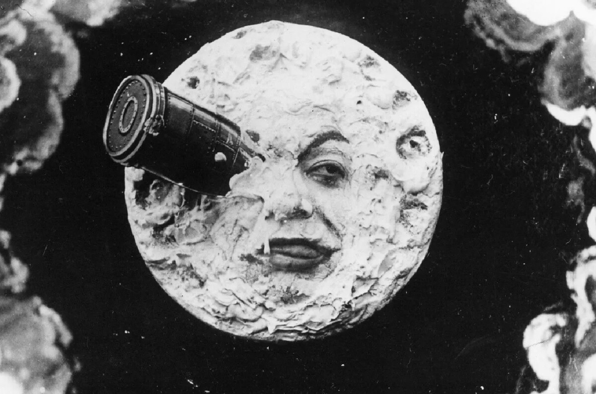 The rocket impaled in the Man in the Moon's eye in A Trip to the Moon (1902)