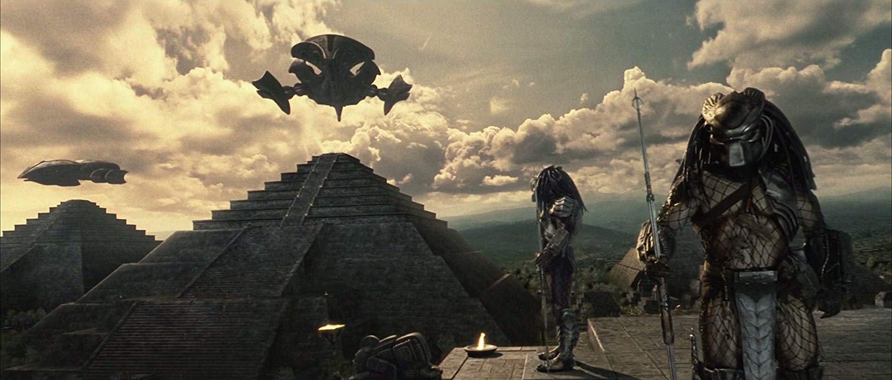 Predators and pyramids in AVP Alien vs Predator (2004)