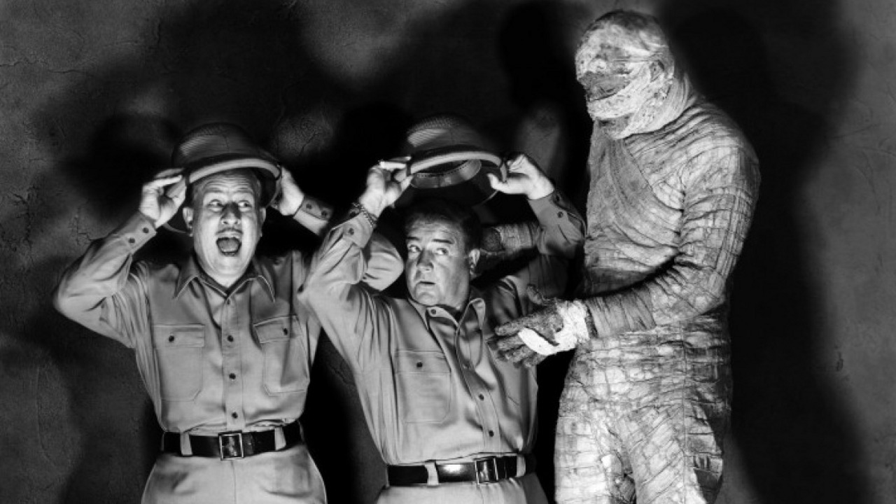 (l to r) Bud Abbott and Lou Costello meet Klaris the mummy (Edwin Packer) in Abbott and Costello Meet the Mummy (1955)