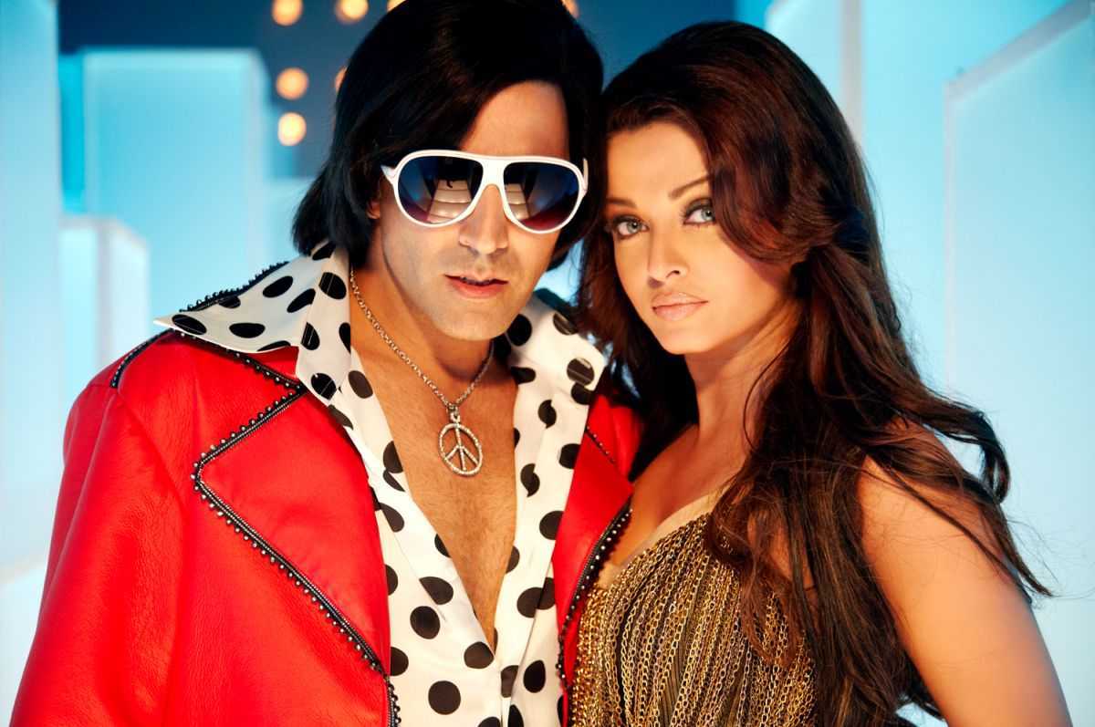 Akshay Kumar and Aishwarya Rai Bachchan in Action Replayy (2010) 