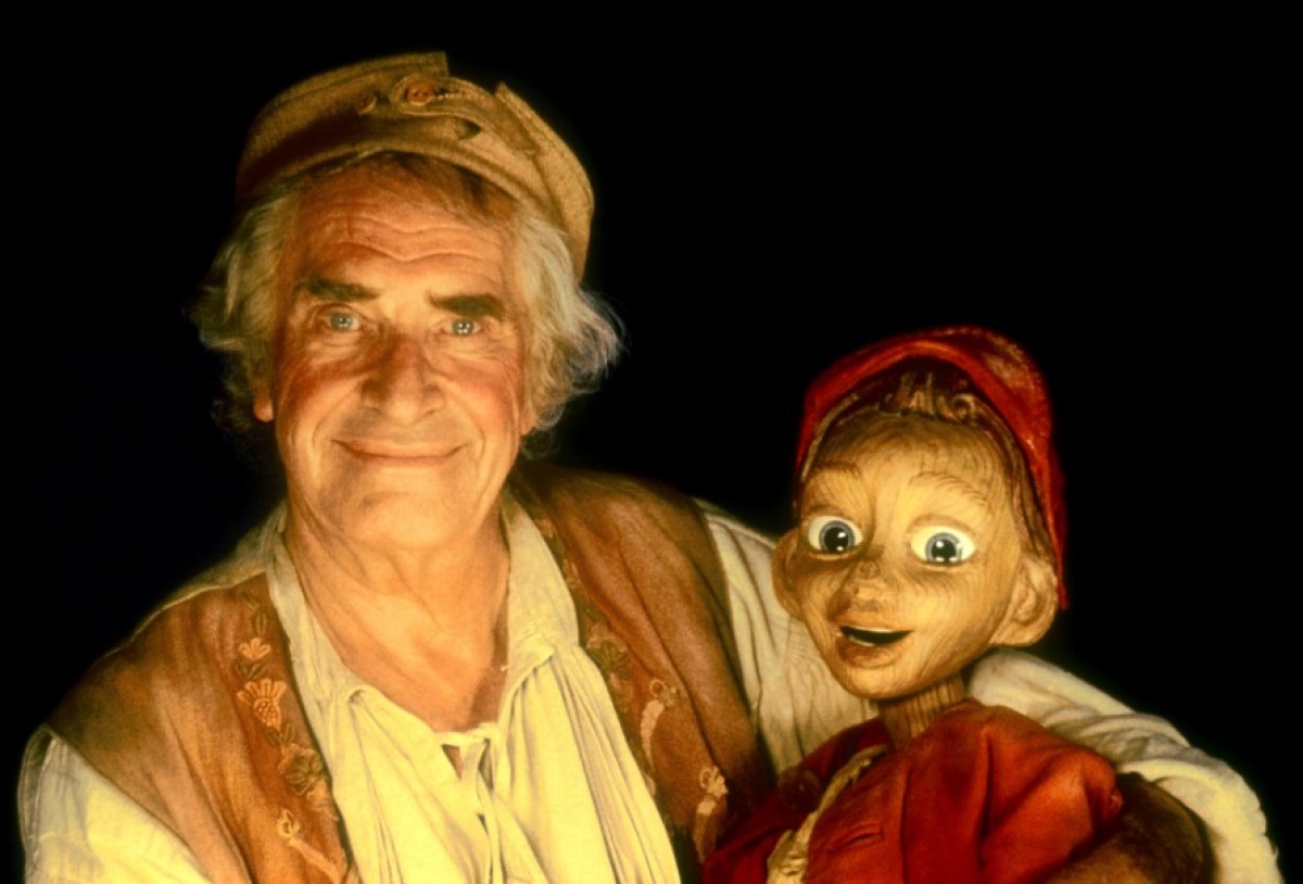 Gepetto (Martin Landau) and Pinocchio in The Adventures of Pinocchio (1996)