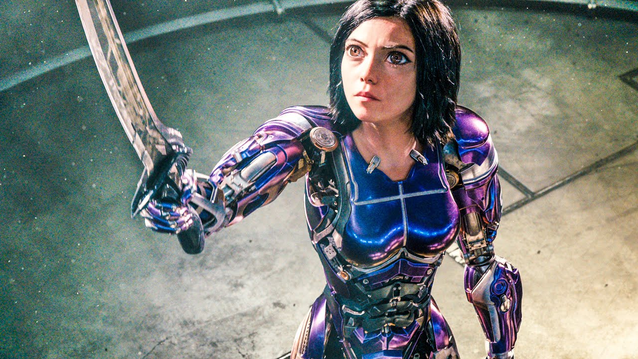 Alita (Rosa Salazar) in her battle armour in Alita: Battle Angel (2019)