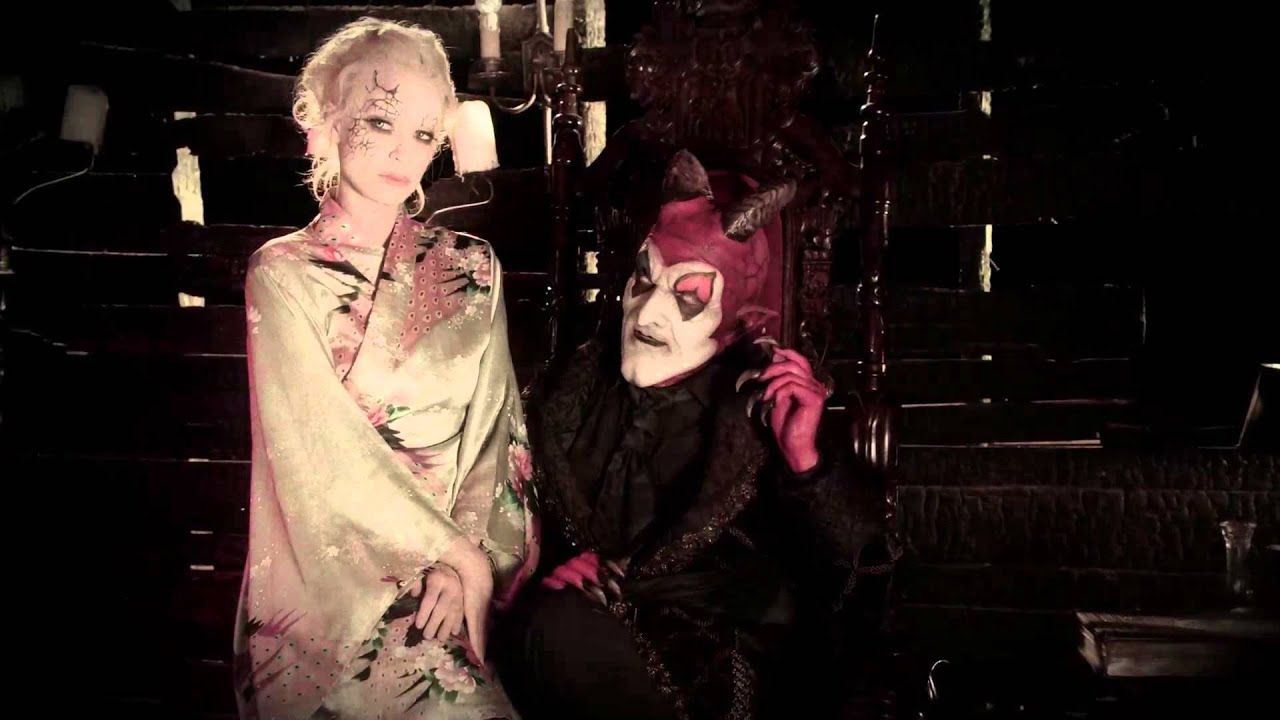 Jane/Painted Doll (Emilie Autumn) and The Devil (Terrance Zdunich) in Alleluia! The Devil's Carnival (2015)