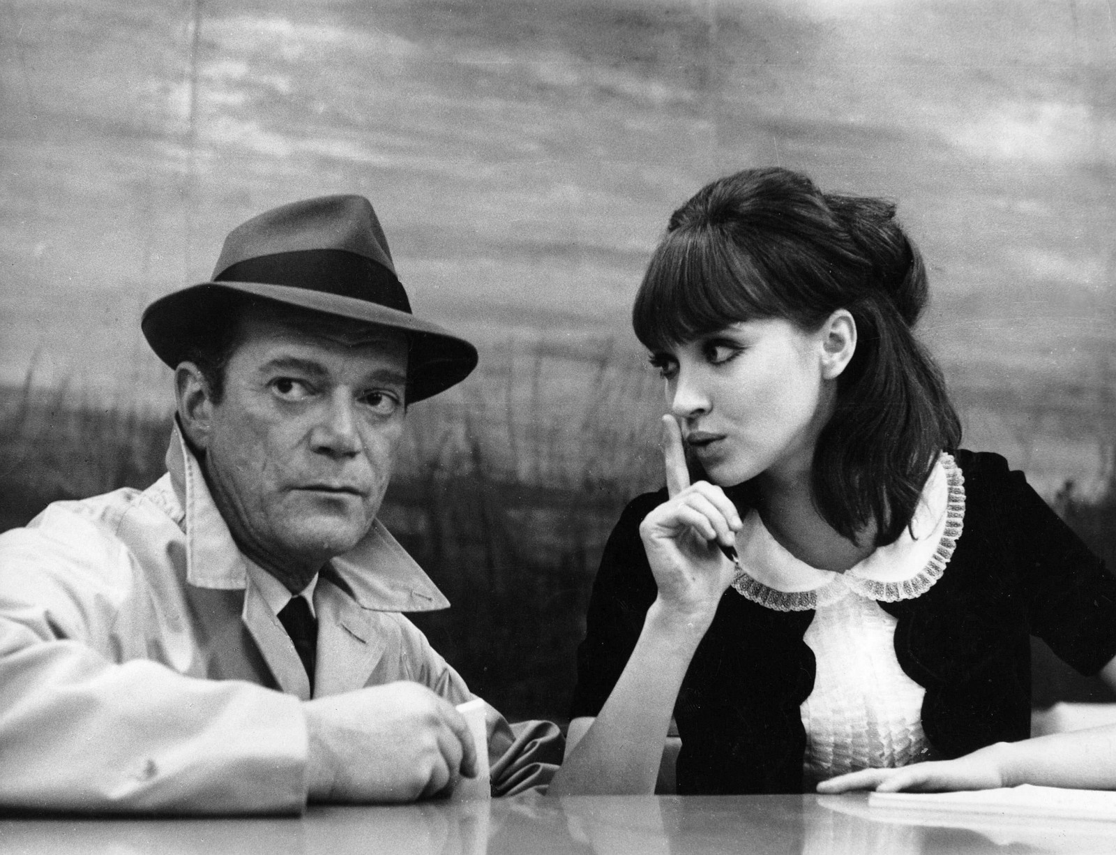 Secret agent Lemmy Caution (Eddie Constantine) and Natasha Von Braun (Anna Karina) in Alphaville (1965)