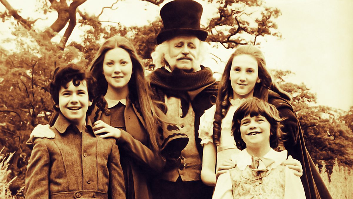 (l to r) Garry Miller, Lynne Frederick, Mr Blunden (Laurence Naismith), Rosalyn Landor and Marc Granger in The Amazing Mr Blunden (1972)