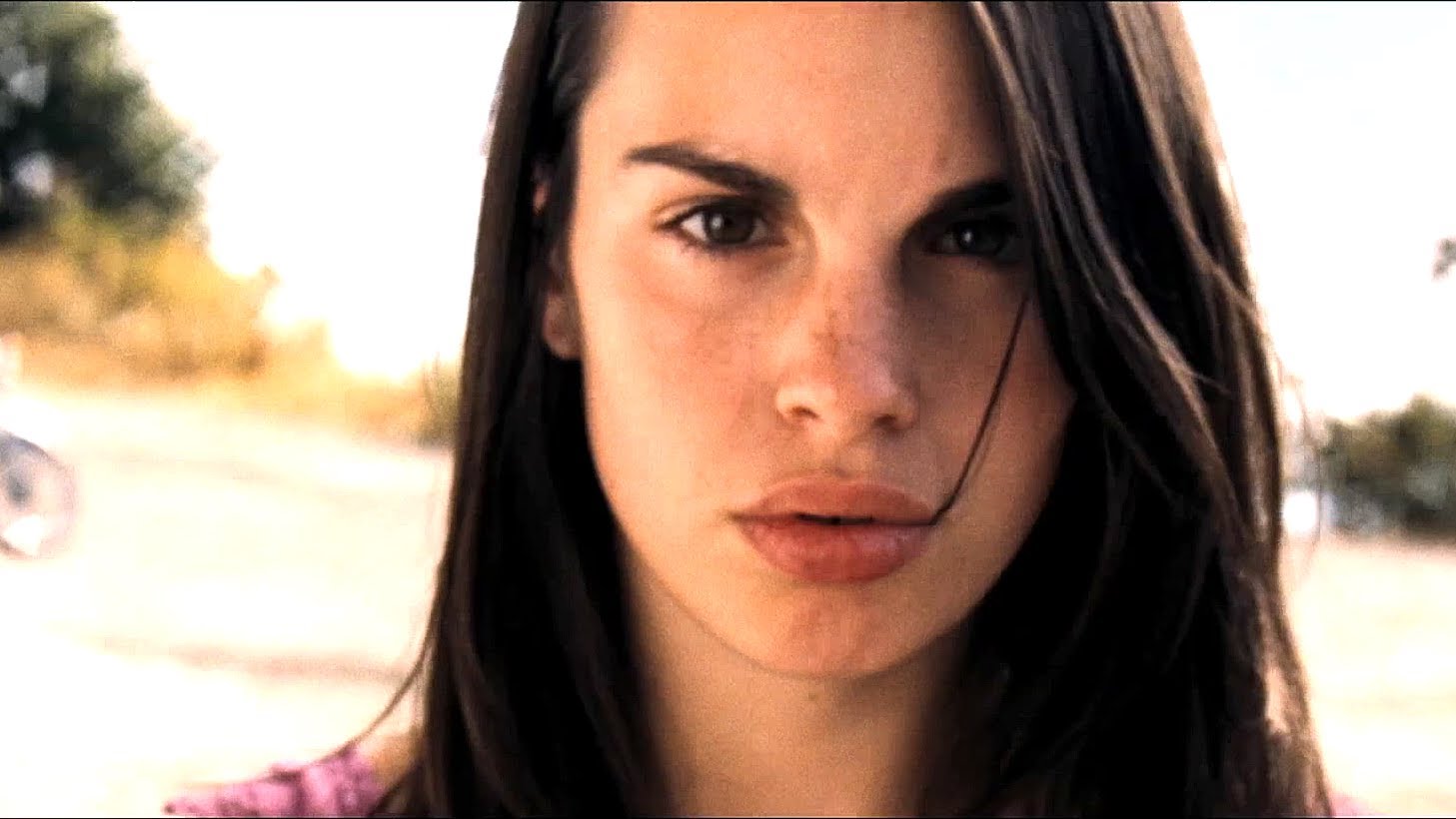 The teenage Ana (Charlotte Eugene Guibbaud) in the second episode of Amer (2009)