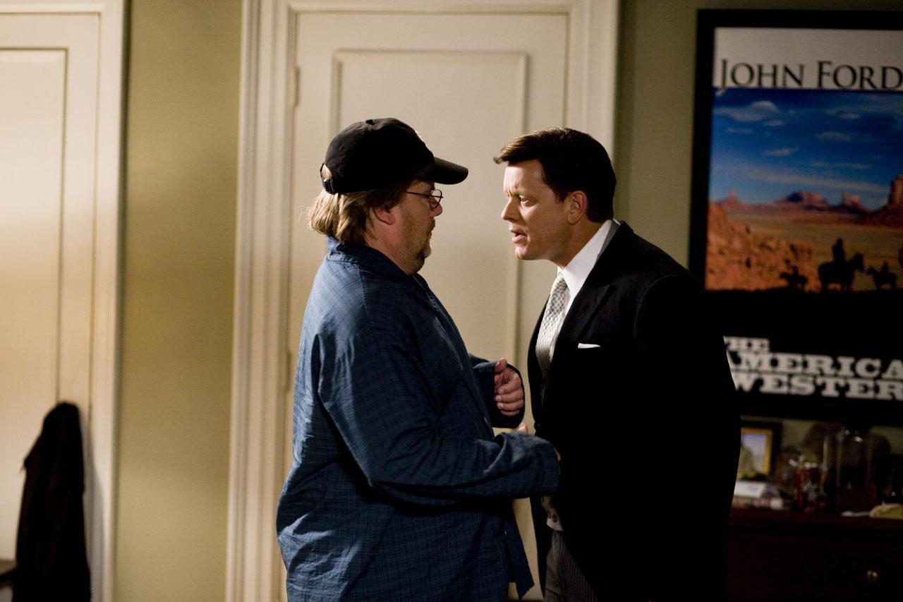 (l to r) Michael Malone (Kevin Farley) gets a visit from the ghost of John F. Kennedy (Chriss Anglin) in An American Carol (2008)