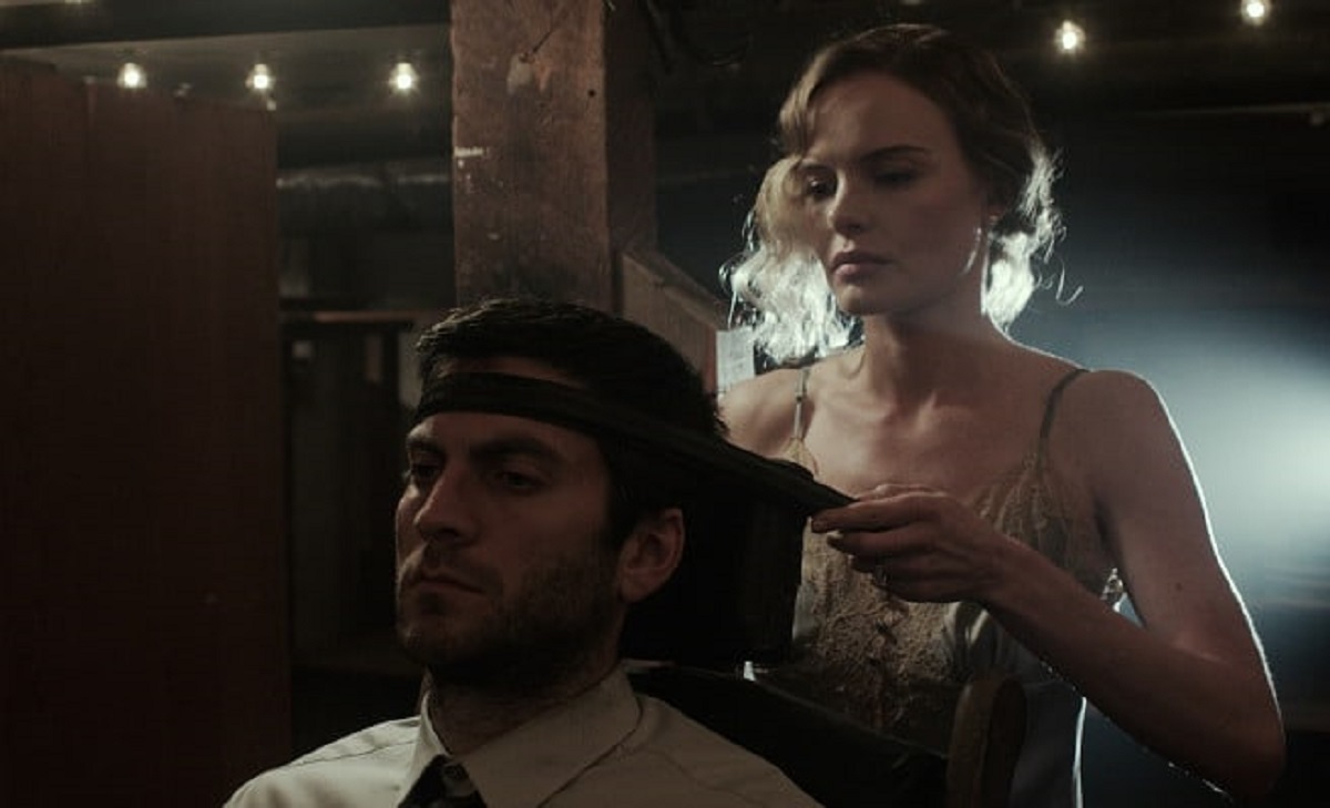 Kate Bosworth with an imprisoned Wes Bentley in Amnesiac (2014)