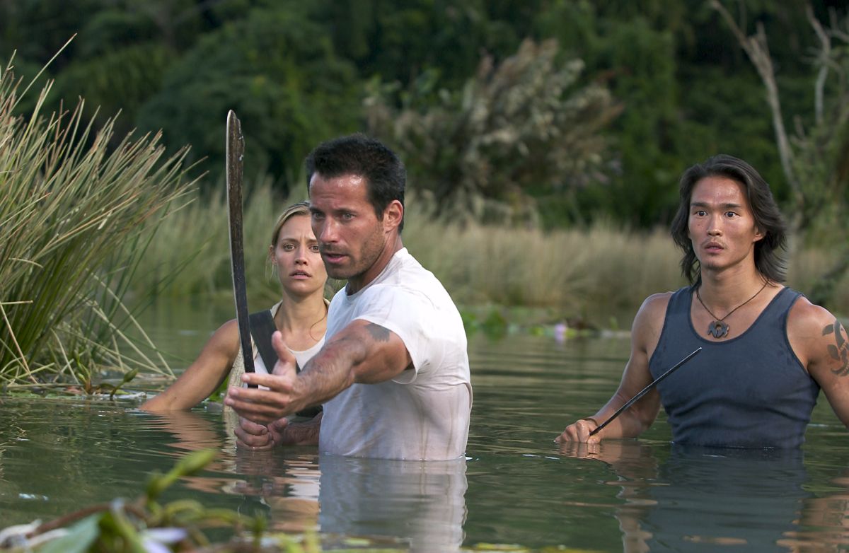 Venturing into deepest Borneo after a giant snake - (l to r) KaDee Strickland, Johnny Messner, Karl Yune in Anacondas: The Hunt for the Blood Orchid (2004)