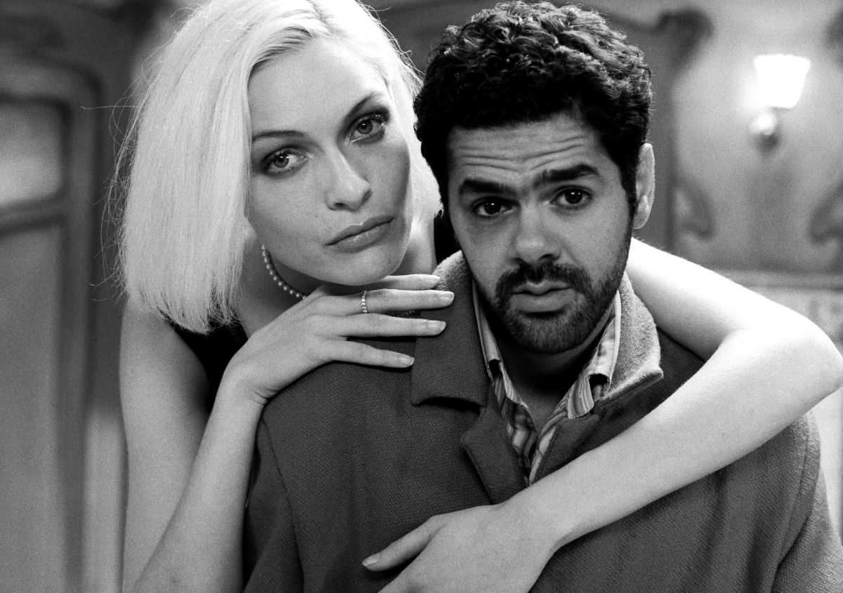 Jamel Debbouze and his guardian angel Rie Rasmussen in Angel-A (2005)