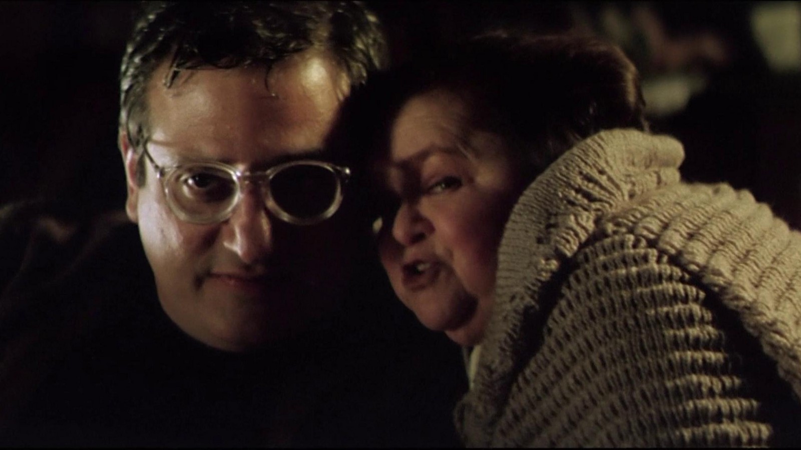 Psycho Michael Lerner and his mother Zelda Rubinstein in Anguish (1987)