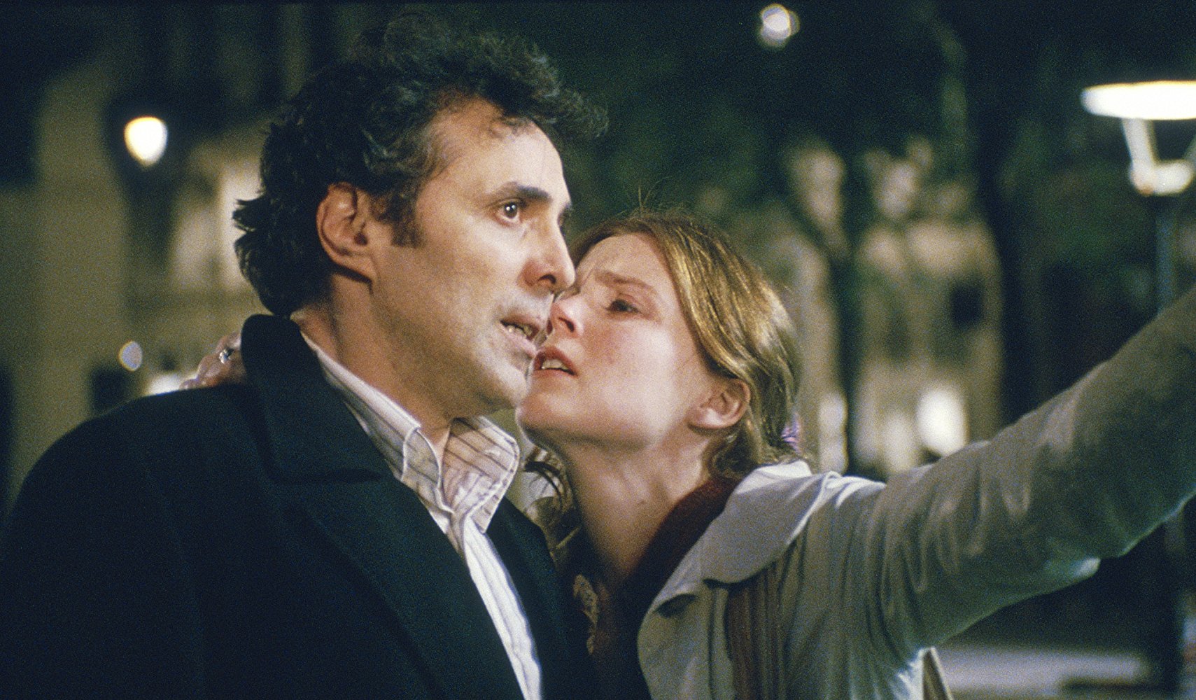 Isabelle Carré and the object of her affection Gilbert Melki in Anna M. (2007)