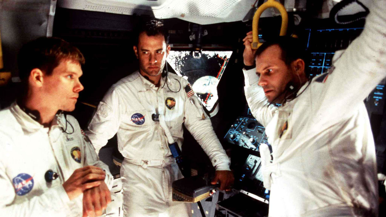 Trapped in orbit - Jack Swigert (Kevin Bacon), Fred Haise (Bill Paxton) and James Lovell (Tom Hanks) in Apollo 13 (1995)