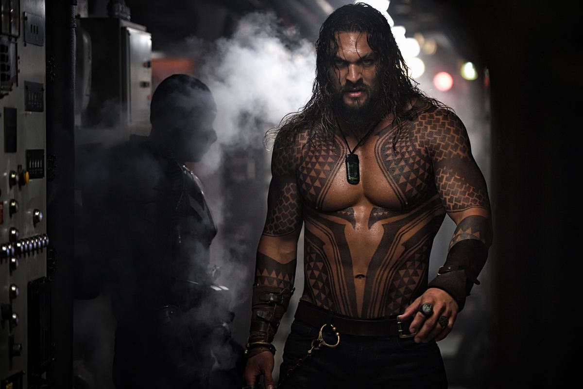 Jason Momoa's kickass entrance in Aquaman (2018)