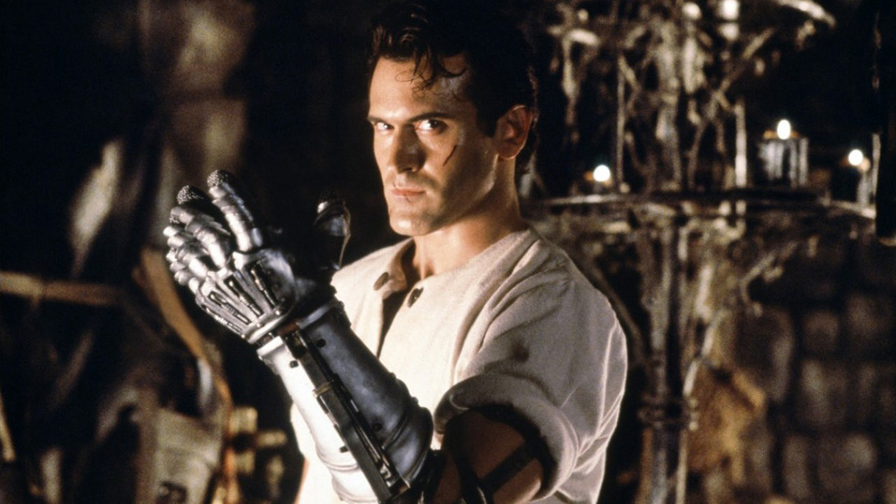 Bruce Campbell and mechanical hand in Army of Darkness (1992)