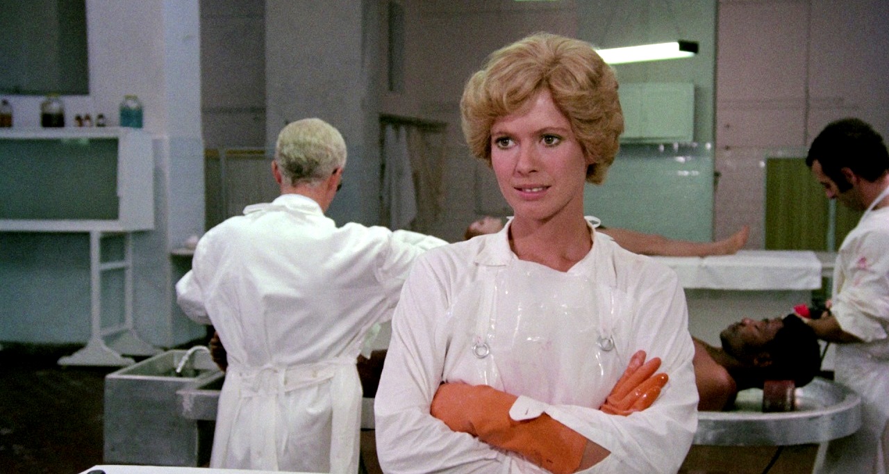 Mimsy Farmer at the morgue in Autopsy (1975)