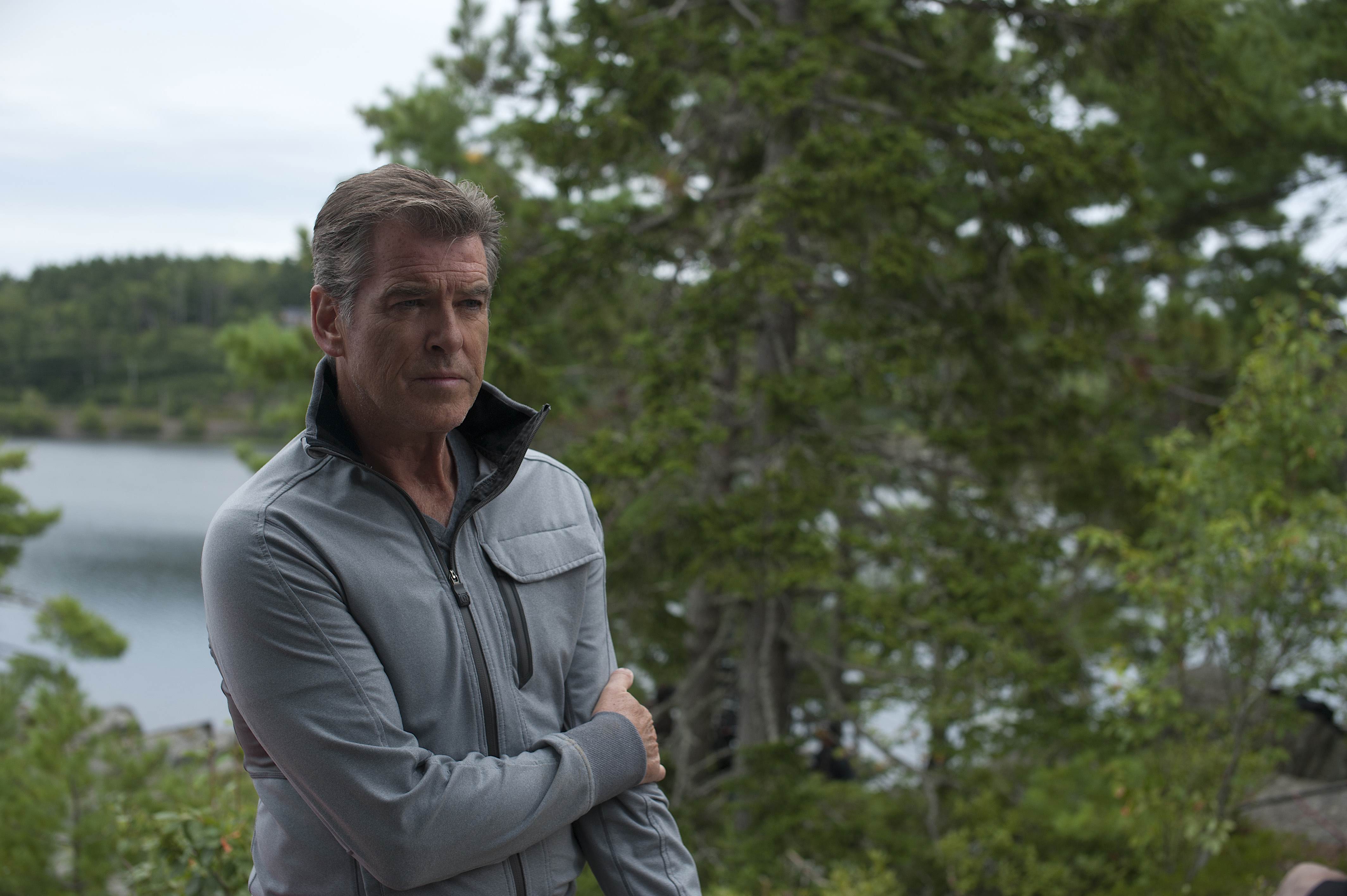 Pierce Brosnan as writer Mike Noonan in Bag of Bones (2011)