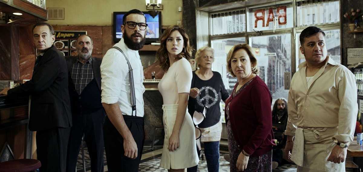 The patrons of the bar - (l to r) Alejandro Awada, Joaquin Climent, Mario Casas, Blanca Suarez, Terele Pavez, Carmen Machi and Secun de la Rosa in The Bar (2017)