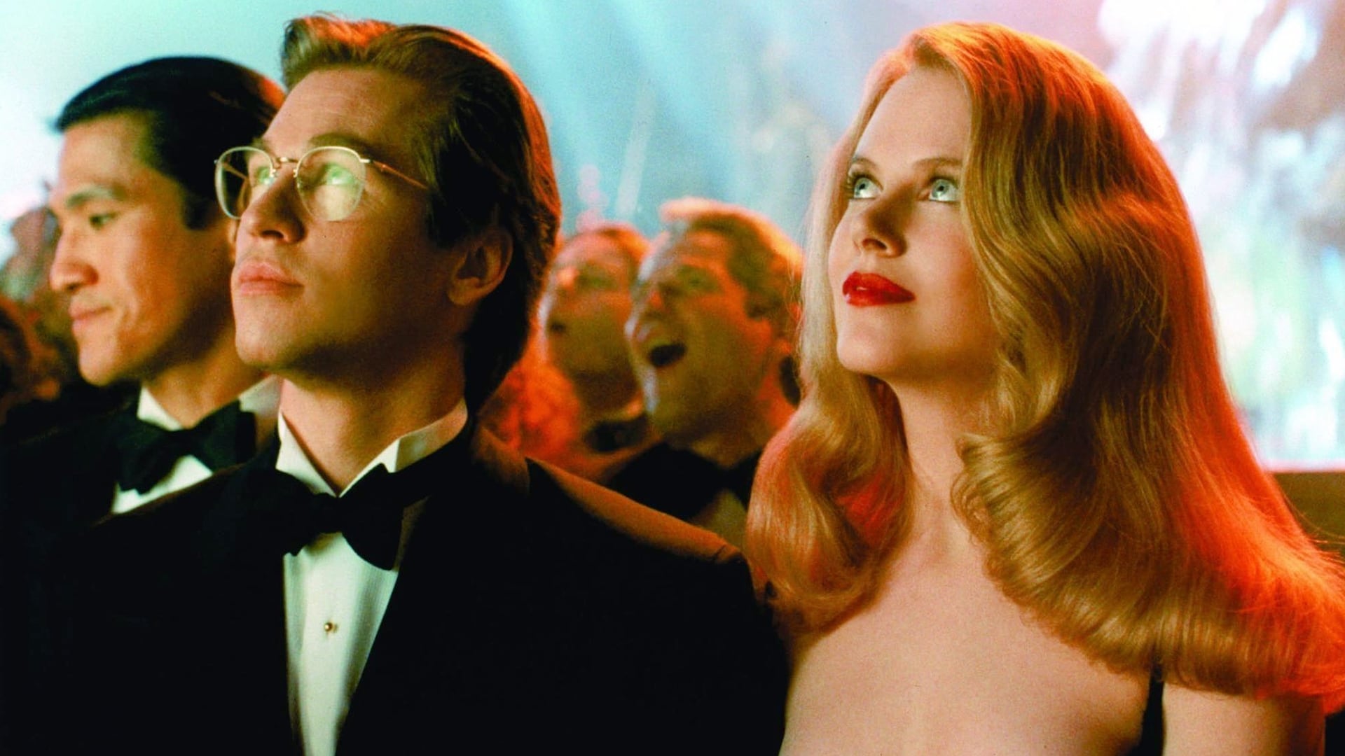 Bruce Wayne (Val Kilmer) and Dr Chase Meridian (Nicole Kidman) in Batman Forever (1995) 