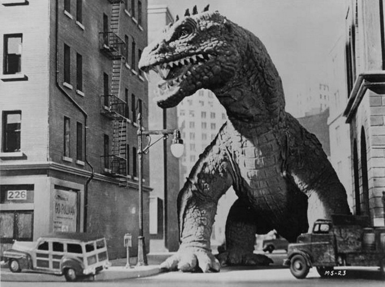 The rhedosaurus in The Beast from 20,000 Fathoms (1953)