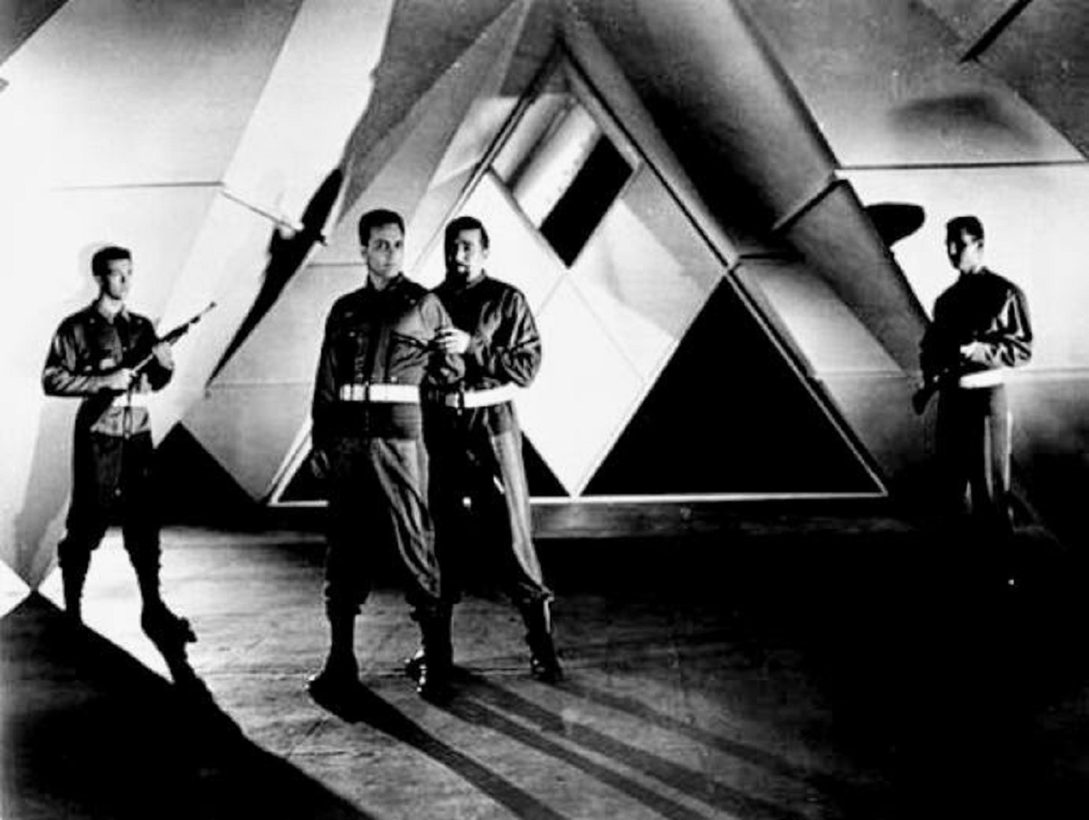 Time traveler Robert Clarke held prisoner in the mutant ruled future in Beyond the Time Barrier (1960)