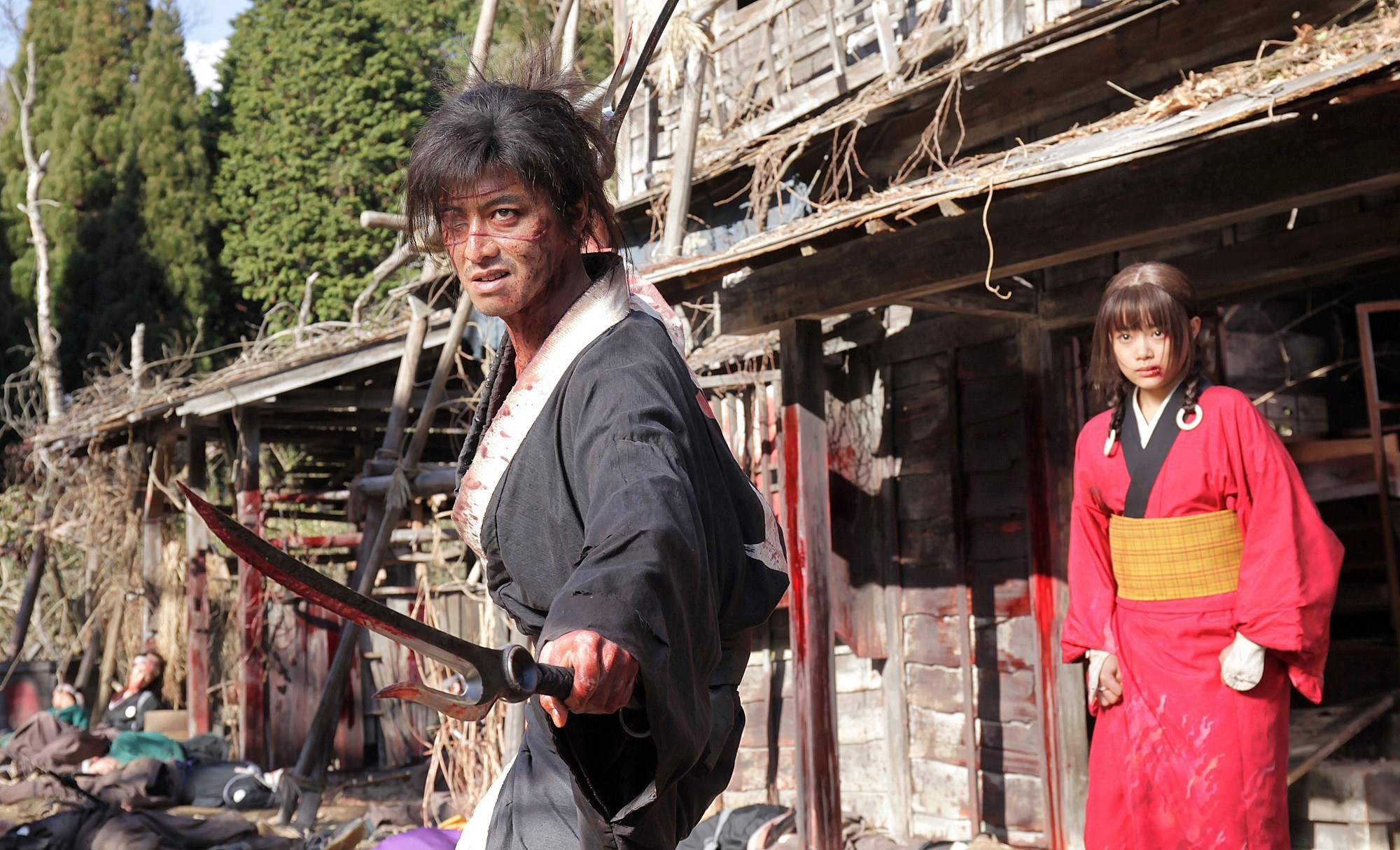 The samurai Mani (Takuya Kimura) and Rin (Hana Sugisaki) in Blade of the Immortal (2017)