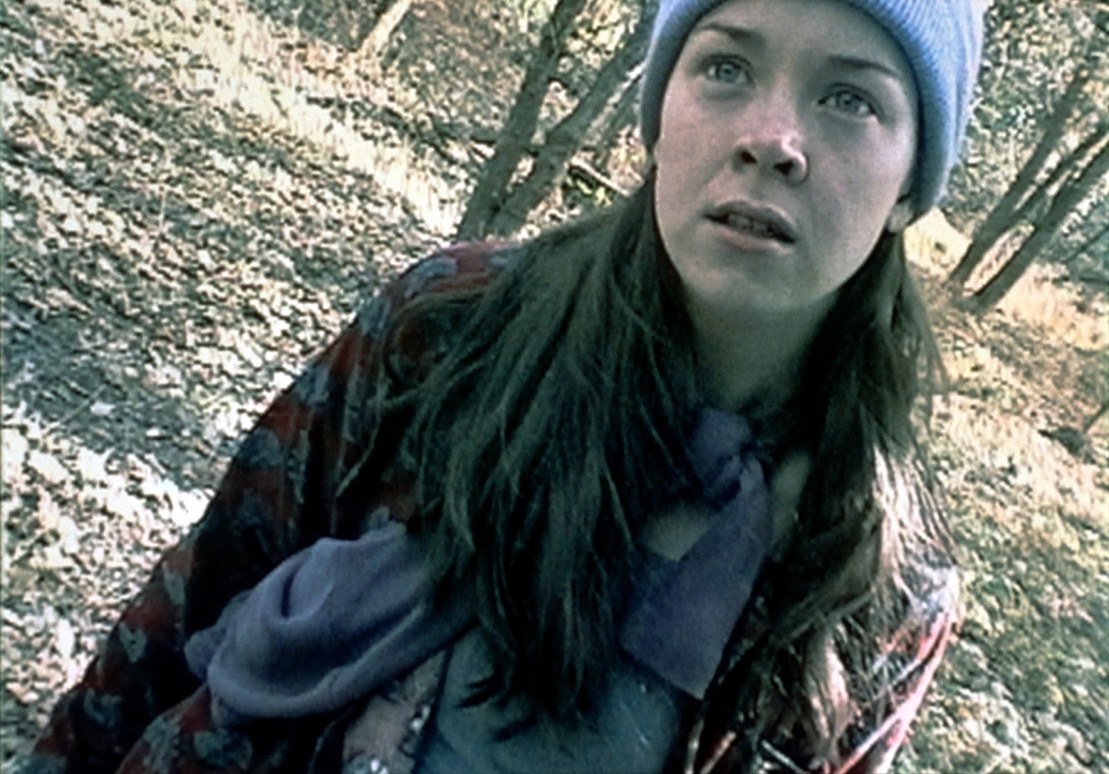 Heather Donahue lost in the woods in The Blair Witch Project (1999)