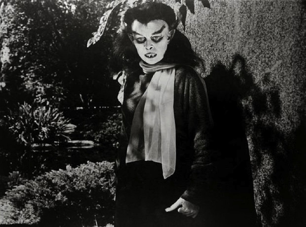 Sandra Harrison as the vampire creature in Blood of Dracula (1957)