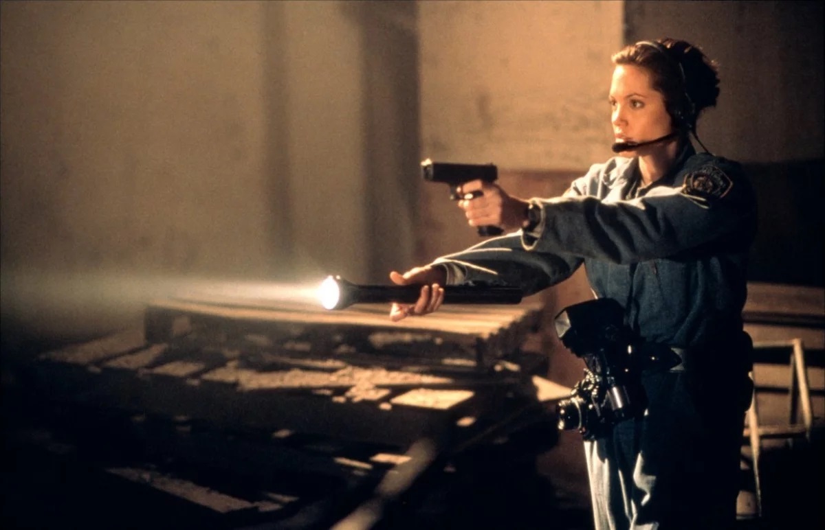 Angelia Jolie as Amelia Donaghy in The Bone Collector (1999)as Amelia Donaghy