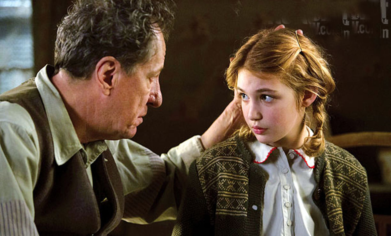 Hans Hubermann (Geoffrey Rush) and Liesel Meminger (Sophie Nélisse) in The Book Thief (2013)