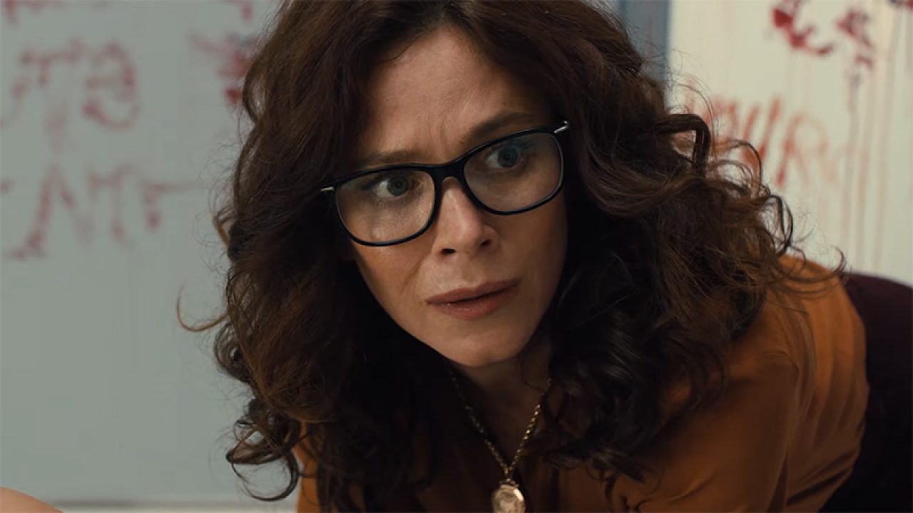 Anna Friel as Professor Mary Floresky in the Miles episode of Books of Blood (2020)