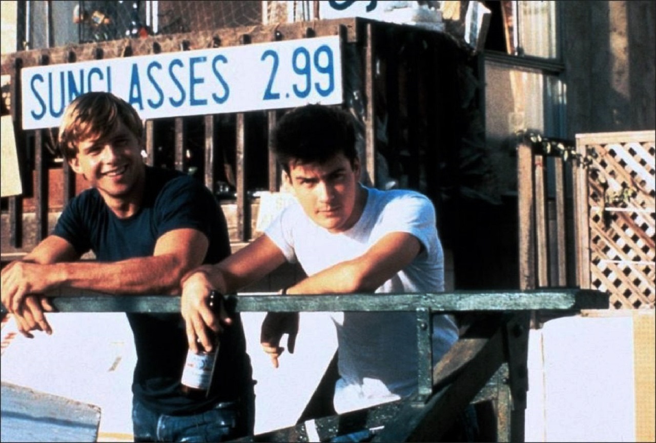 Maxwell Caulfield and Charlie Sheen in The Boys Next Door (1985)