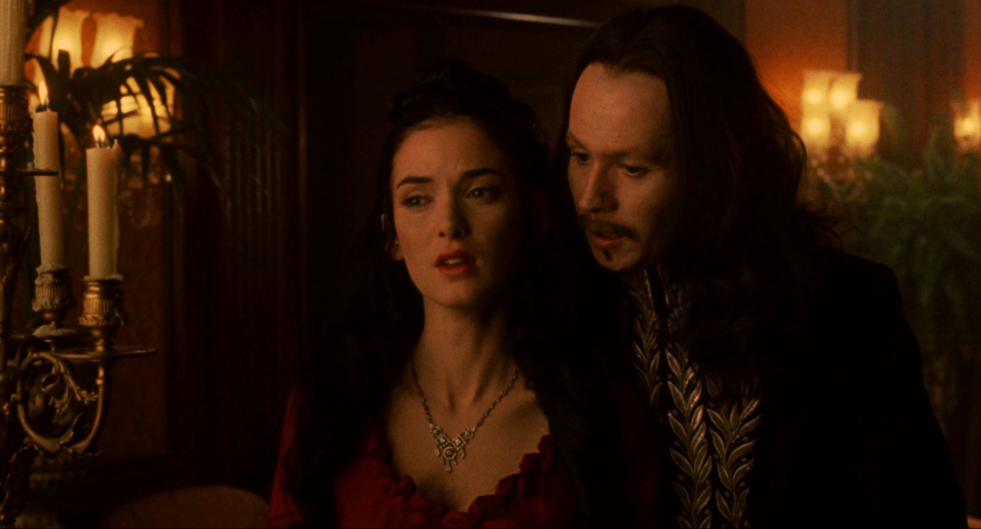 Dracula (Gary Oldman) seduces Mina (Winona Ryder), the reincarnation of his late wife in Bram Stoker's Dracula (1992)