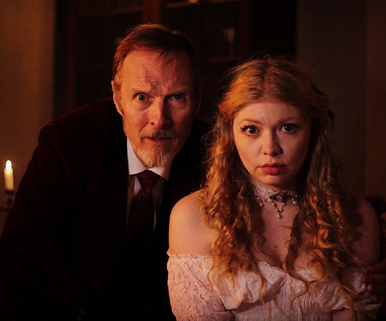 Van Helsing (Mark Topping) and Lucy Westenra (Charlie Bond) in Bram Stoker's Van Helsing (2021)