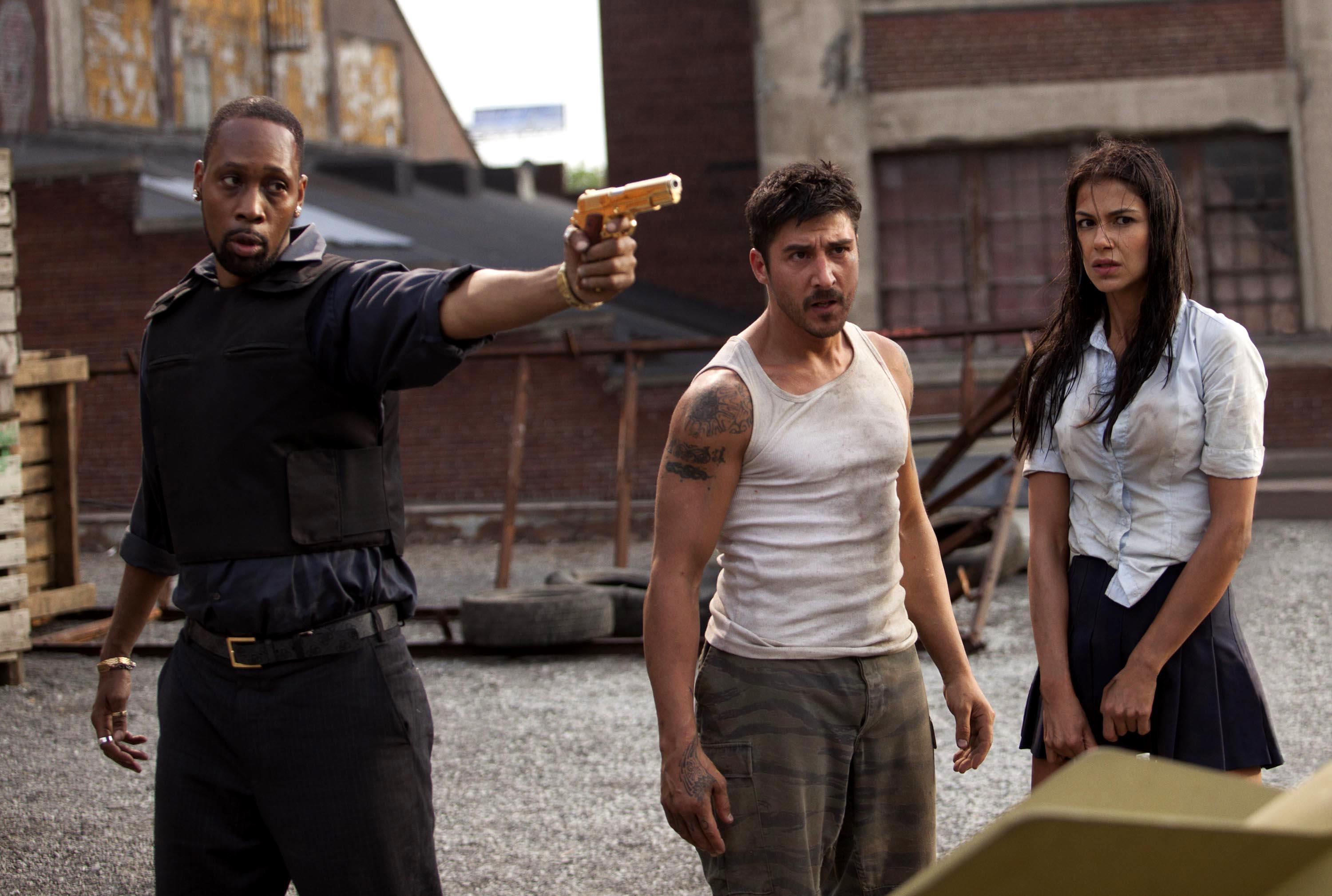 (l to r) Gang leader RZA, David Belle and girlfriend Catalina Denis in Brick Mansions (2014)