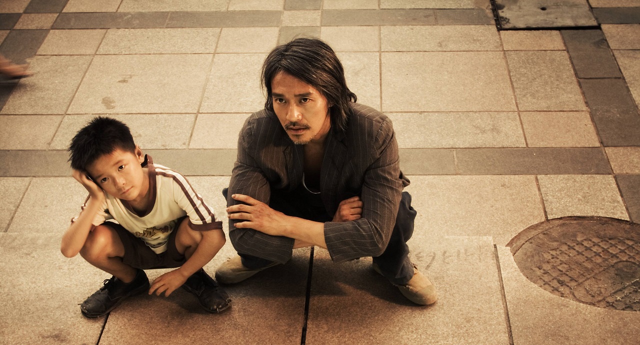 Stephen Chow and son Jiao Xu in CJ7 (2008)