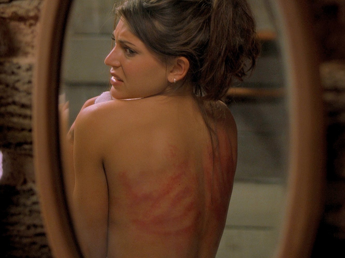An infected Cerina Vincent in Cabin Fever (2002)