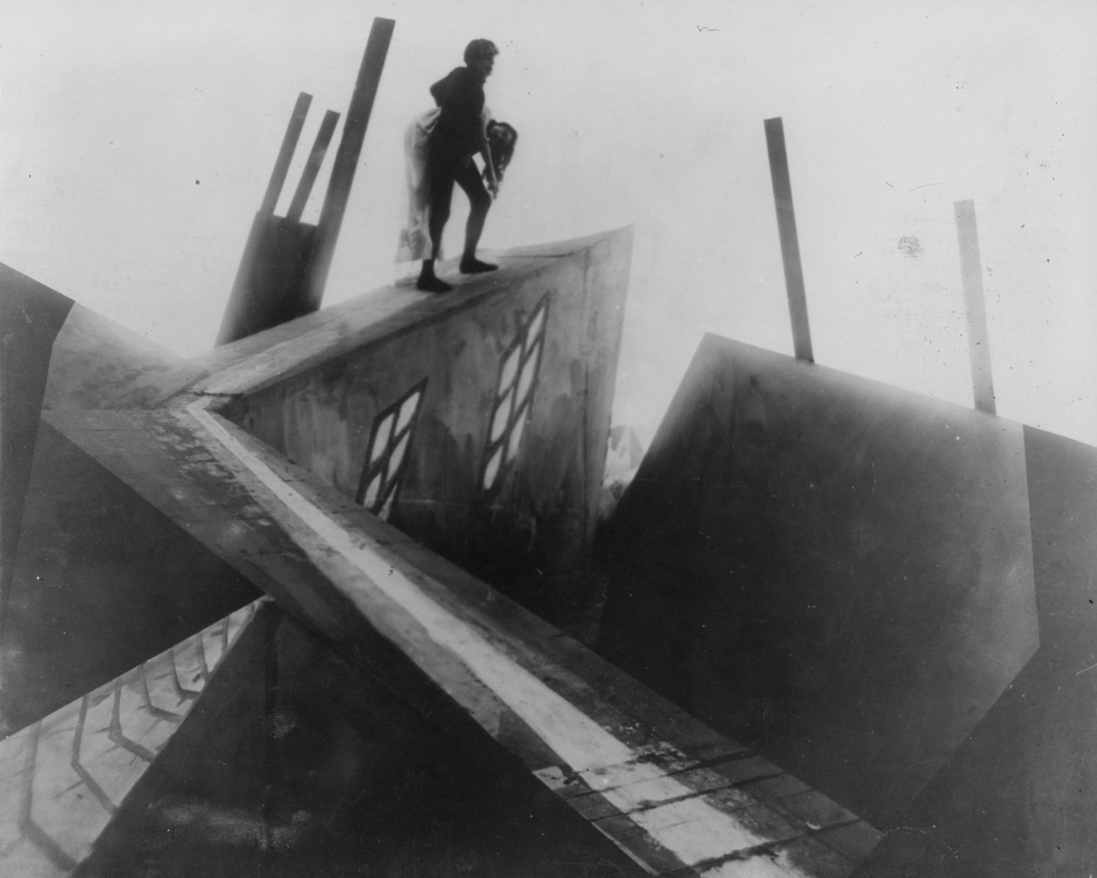 Cesare (Conrad Veidt) abducts Lil Dagover in The Cabinet of Dr Caligari (1919)