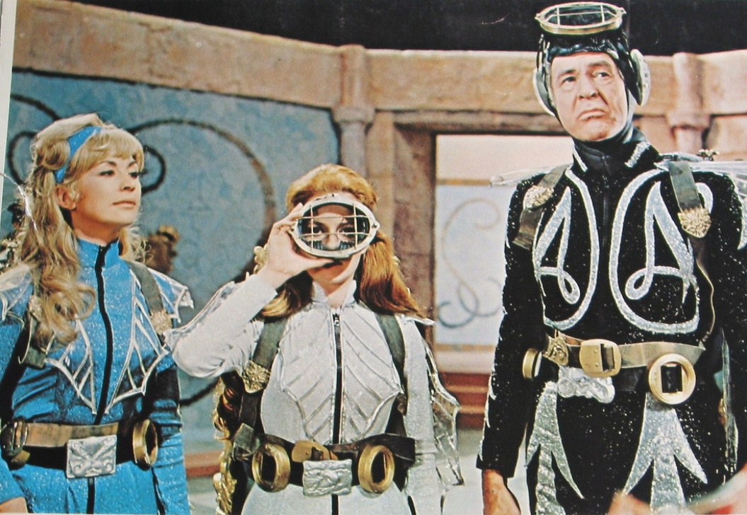 Captain Nemo (Robert Ryan) with Nanette Newman and Lucianna Paluzzi in Captain Nemo and the Underwater City (1969) 4