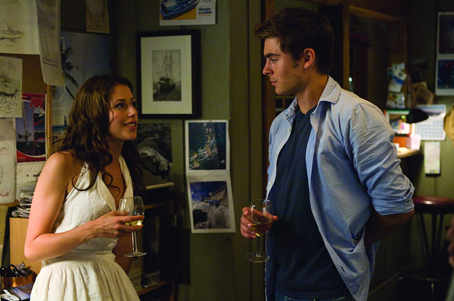 Charlie St. Cloud (Zac Efron) and girlfriend Tess (Amanda Crew) in Charlie St. Cloud (2010)