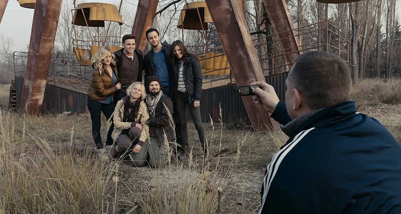 Tourists in the Chernobyl Nuclear Exclusion Zone - Olivia Taylor Dudley, Jesse McCartney, Jonathan Sadowski, Devin Kelley, Ingrid Bolsø Berdal and Nathan Phillips with Dimitri Diatchenko in Chernobyl Diaries (2012)