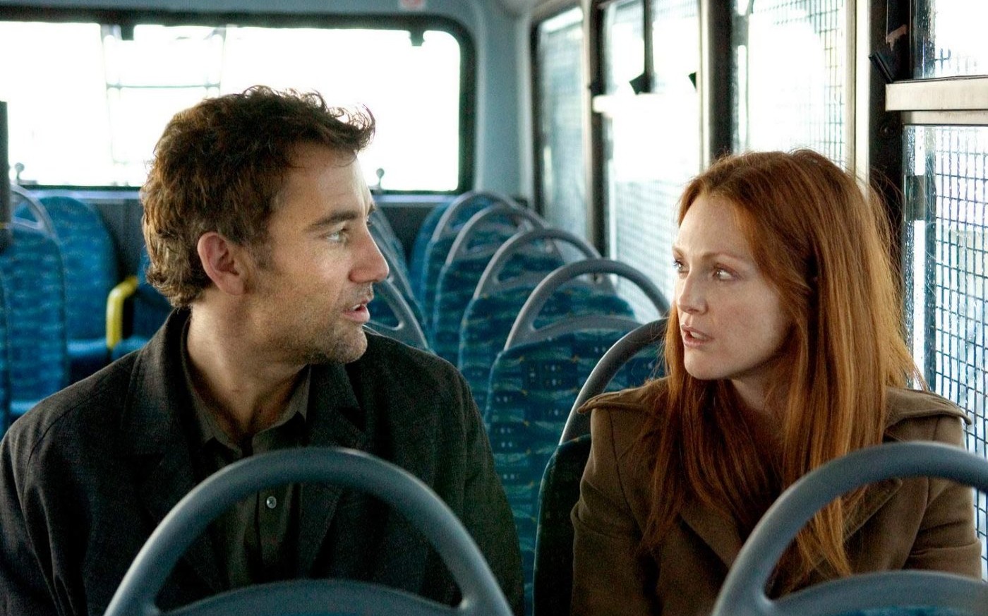 Theo (Clive Owen) and Julian (Julianne Moore) in Children of Men (2006)