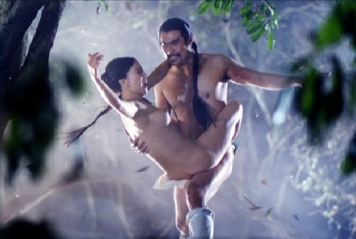 A madcap combination of erotica and Wu Xia parody in Chinese Torture Chamber Story (1994)