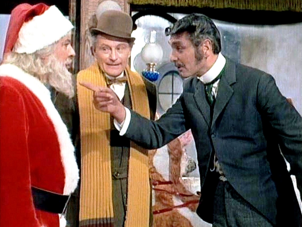 Santa (Alberto Rabagliati), Paul Whipp and Sonny Fox in The Christmas That Almost Wasn't (1966)